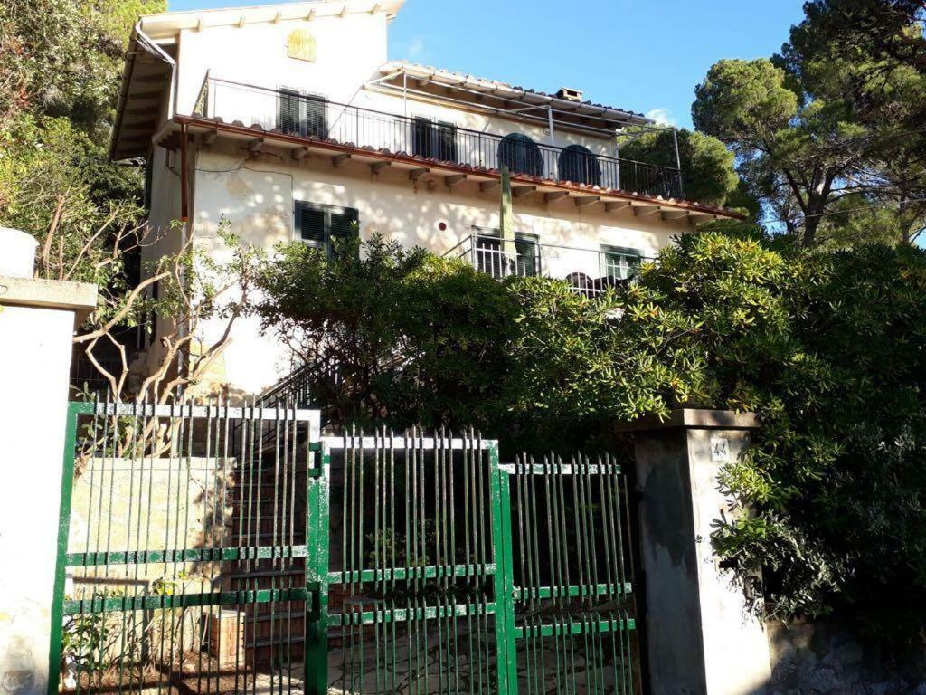 Апартаменти Casa Al Mare Livorno Кверчанелла Екстер'єр фото